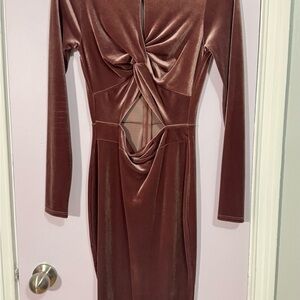 Elegant Velvet Long Sleeve Dress in Rich Brown